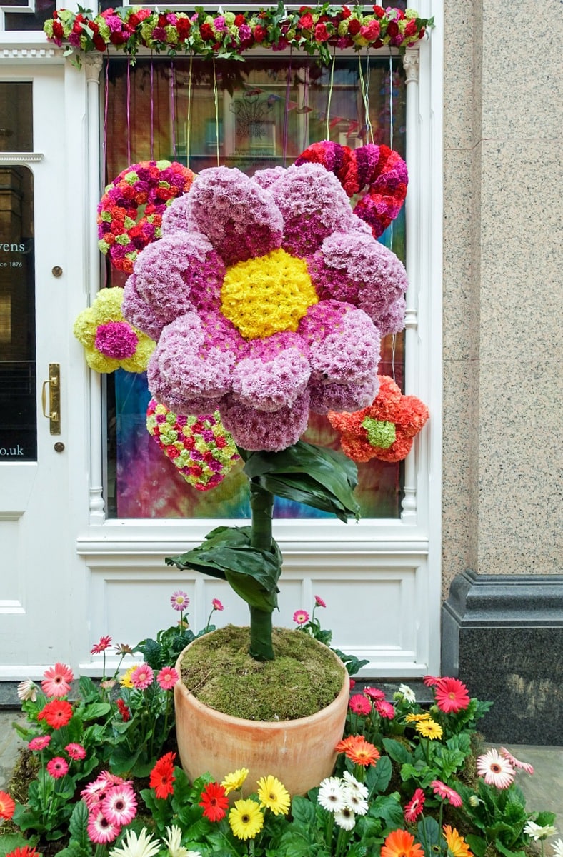Claire and The City - Chelsea Flower Show, Summer of Love Royal Wedding London, 2018