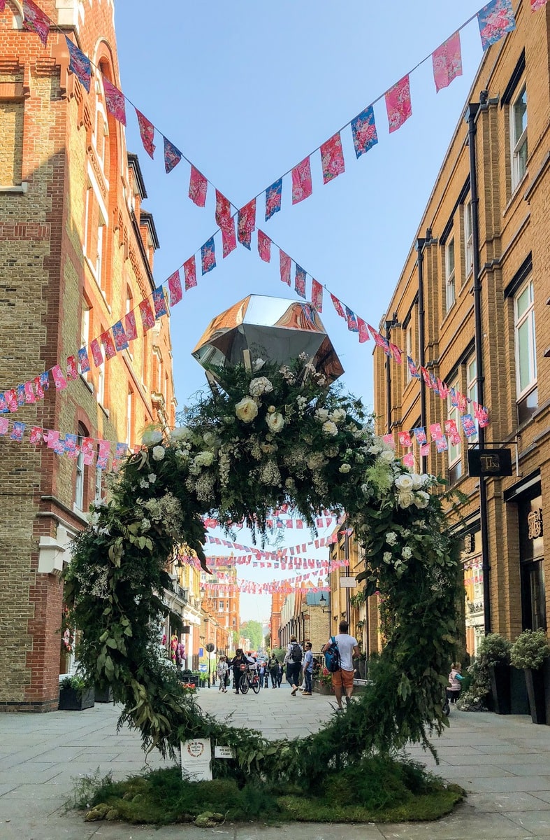 Claire and the city - Pavilion Road Engagement Ring Chelsea Flower Show, Summer of Love Royal Wedding London, 2018