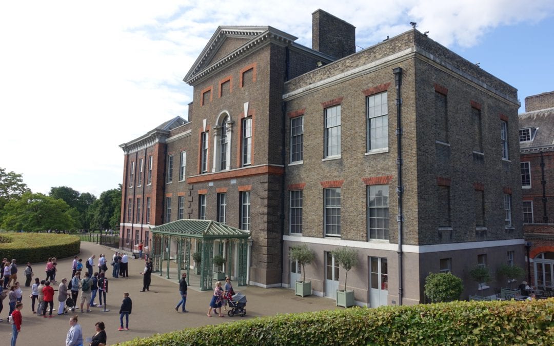 A Spooky Autumn Walk Through Kensington & Holland Park