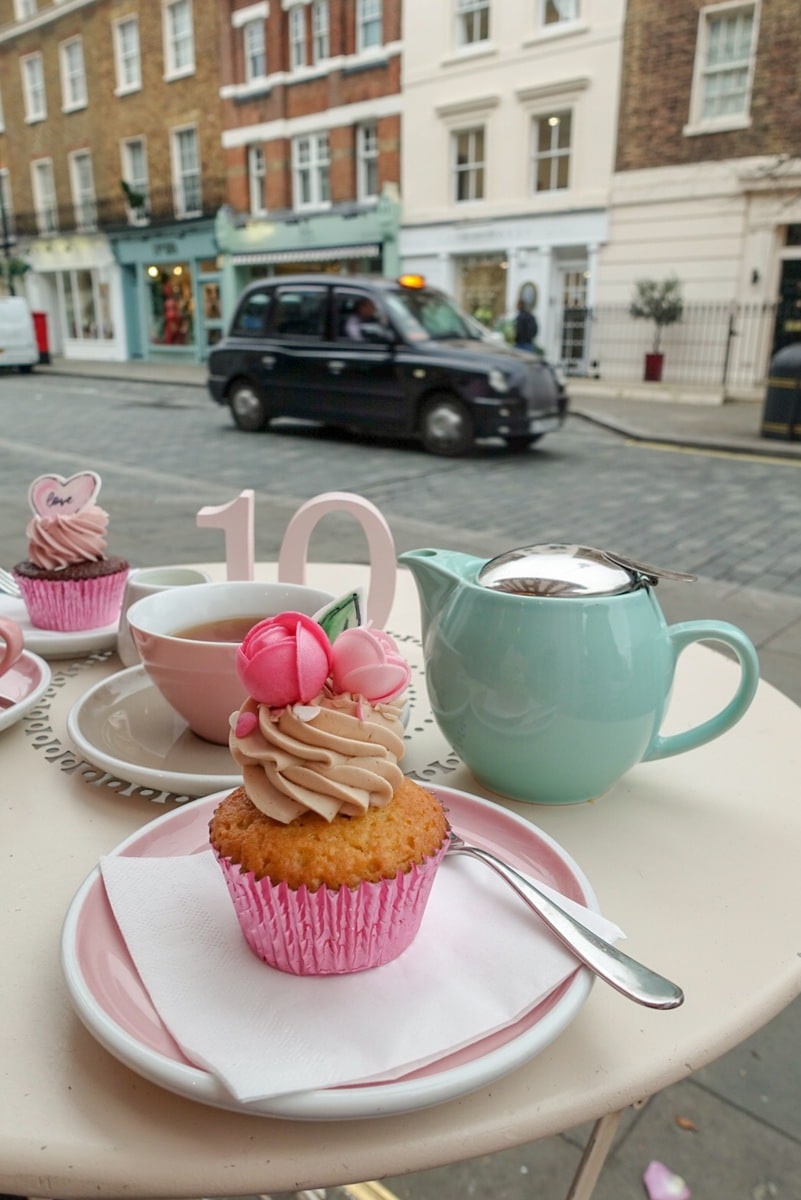 Peggy Porschen Valentine's Cupcakes