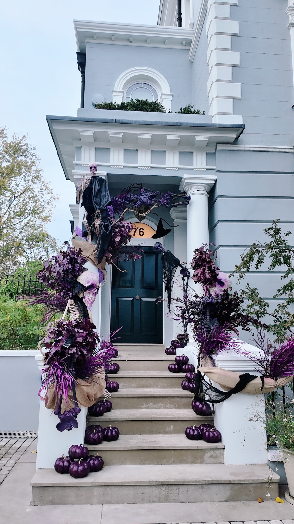 london_halloween_2025_elgin_crescent_notting_hill