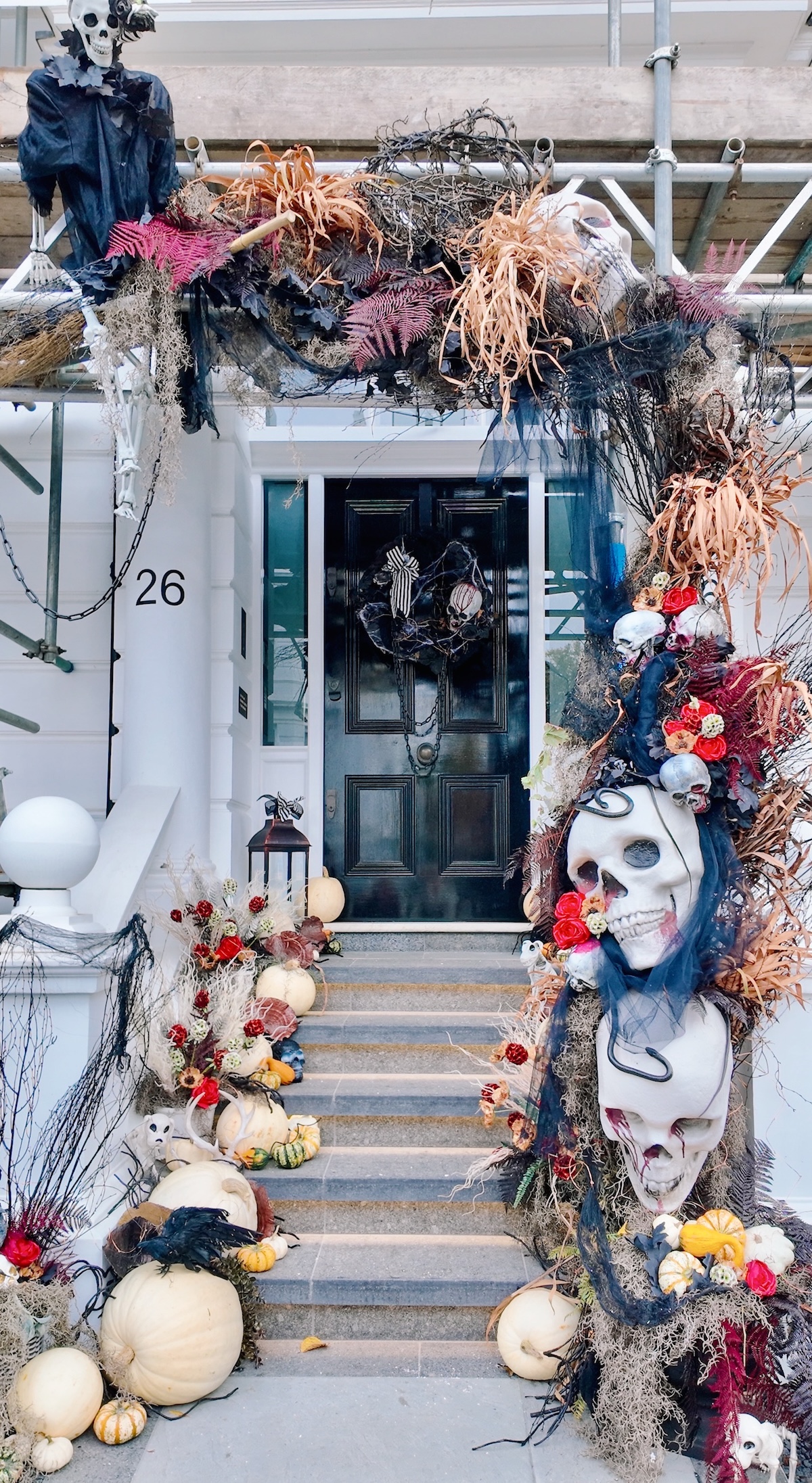 london_halloween_2025_Phillimore_gardens_kensingtons