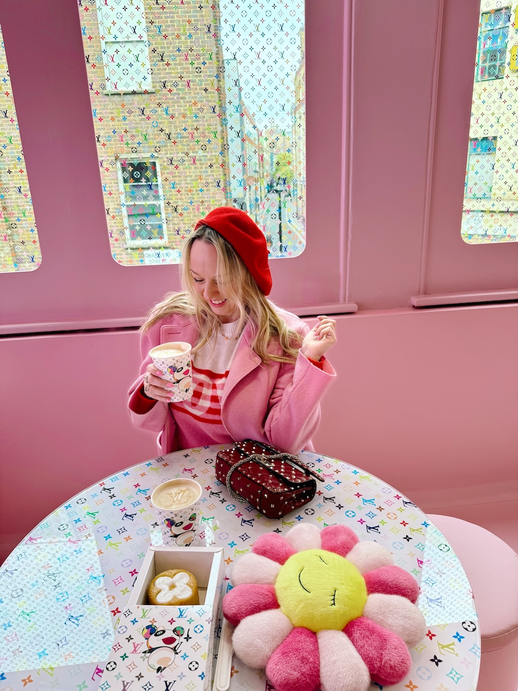 Louis_Vuitton_x_Murakami_London_Pop_up_cafe_instagrammable