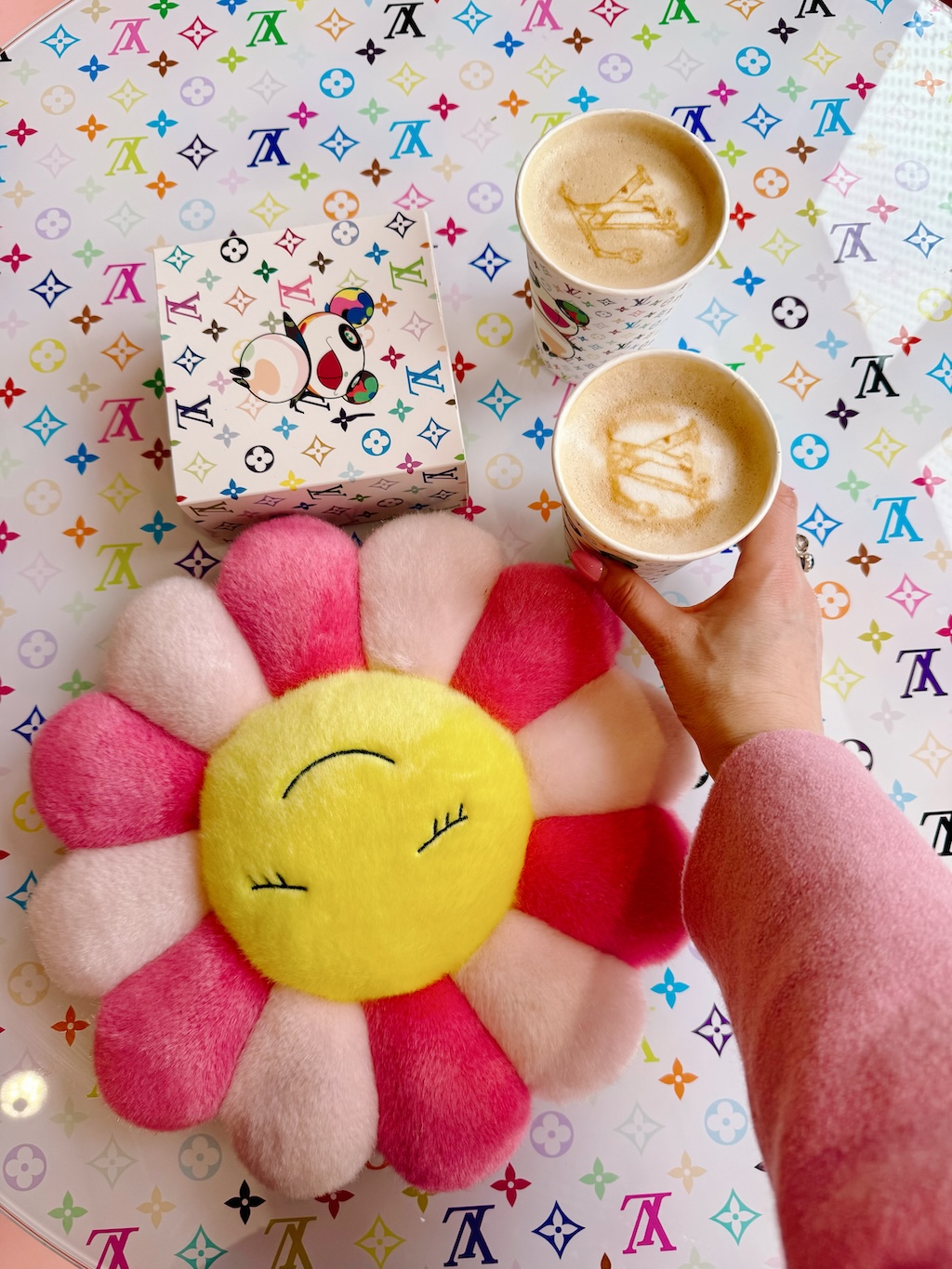 Louis_Vuitton_x_Murakami_London_Pop_up_cafe_instagrammable