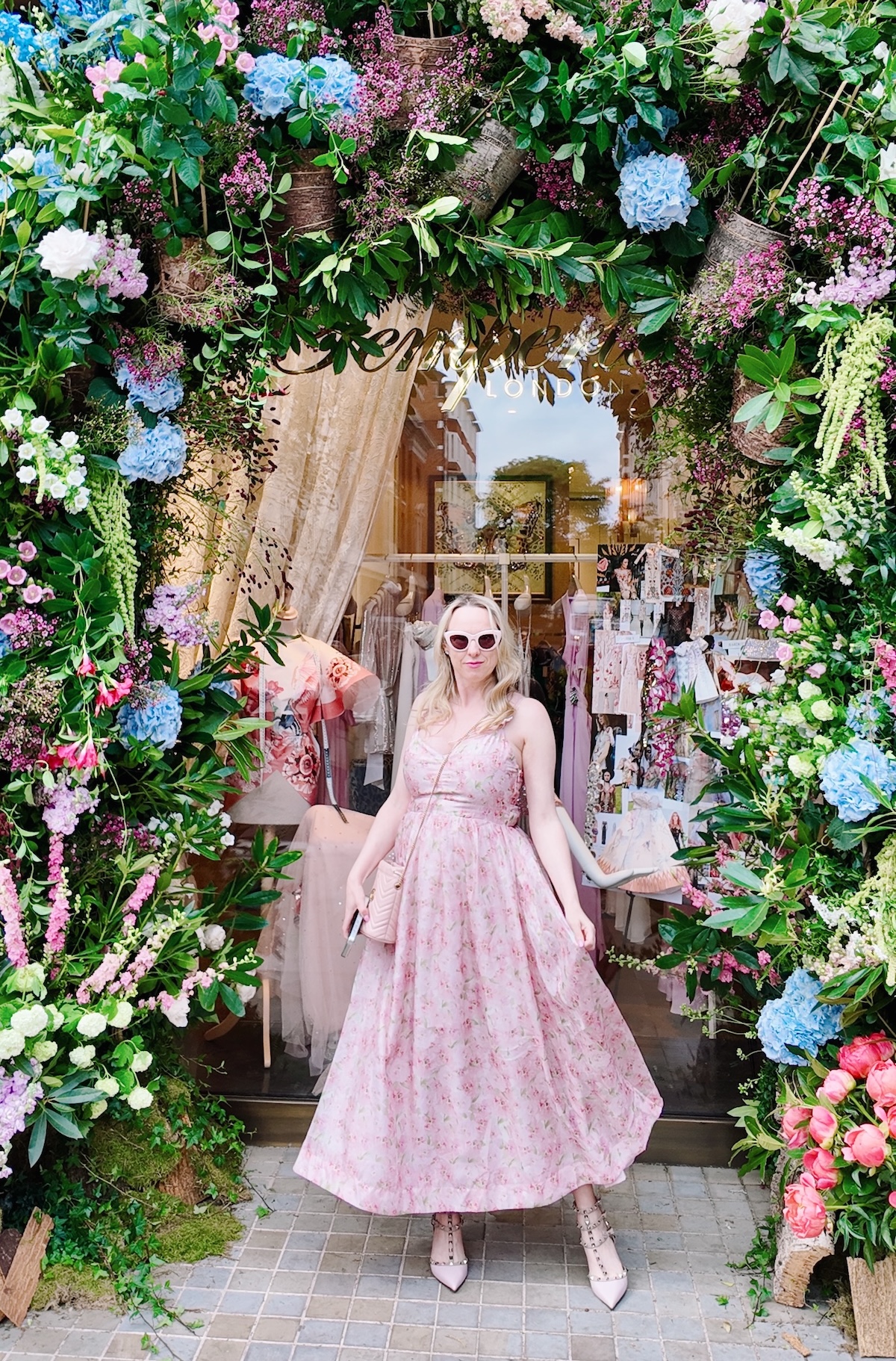 chelsea_in_bloom_2025_temperley_london_sloane_street_display