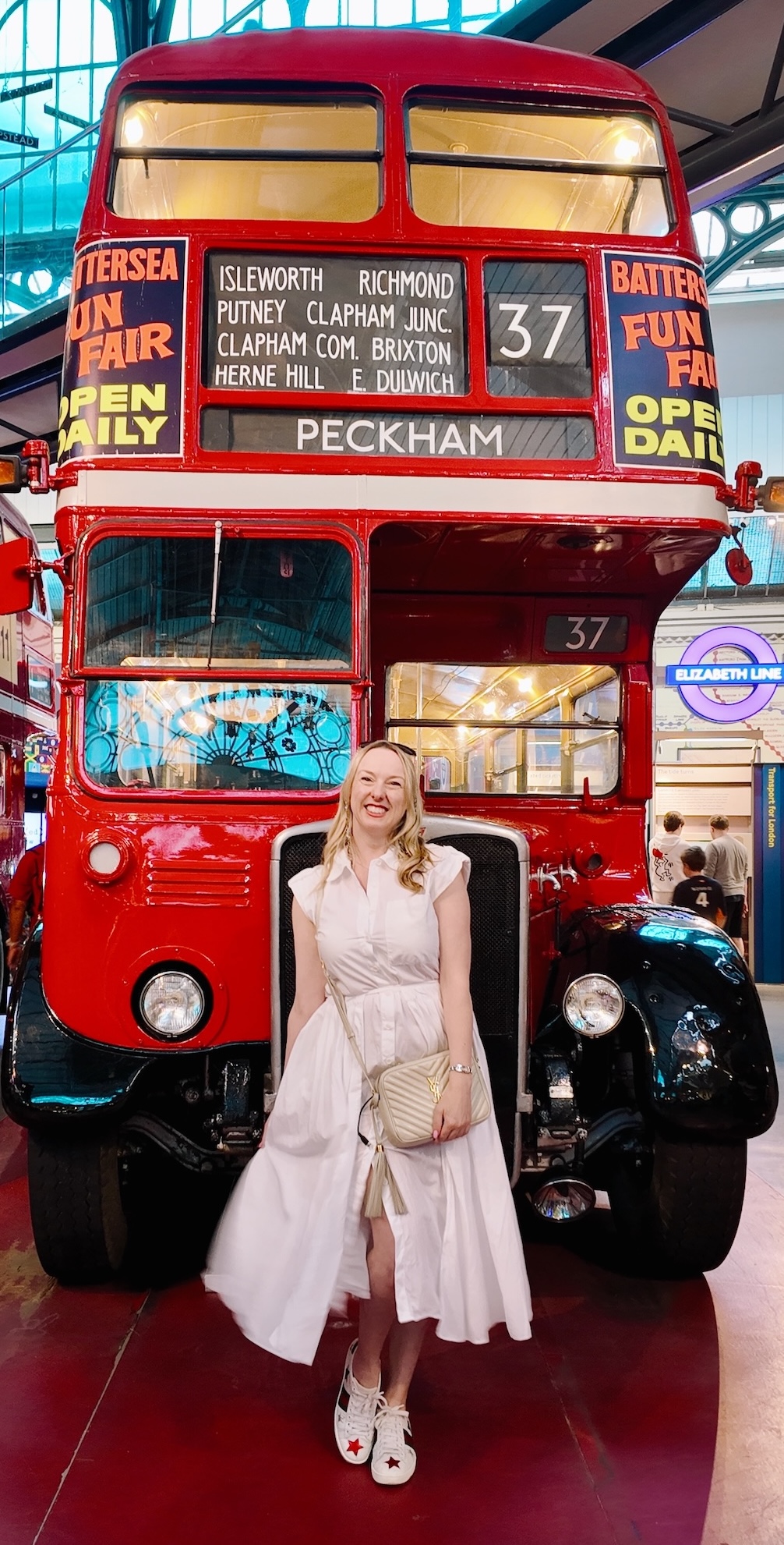 ondon_transport_museum_covent_garden_guide_inside