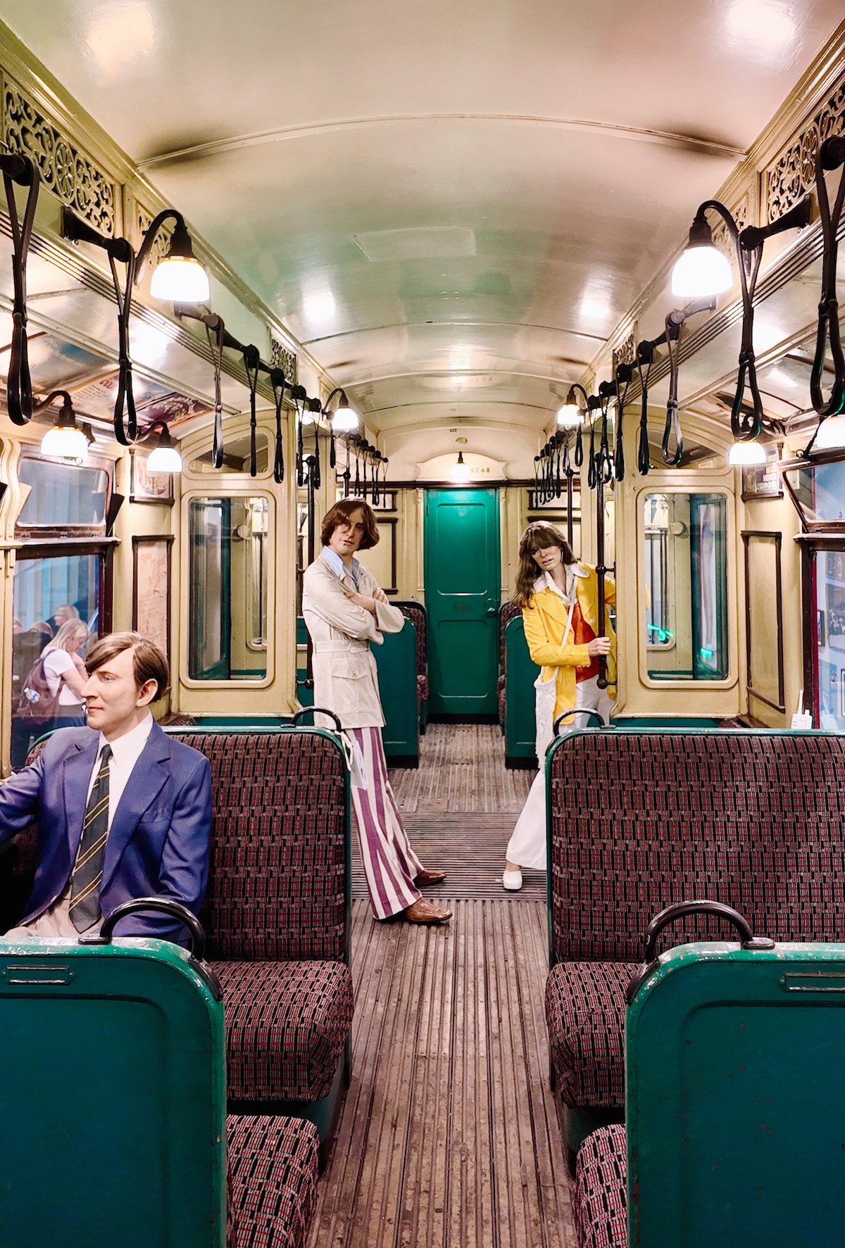 london_transport_museum_covent_garden_guide_inside