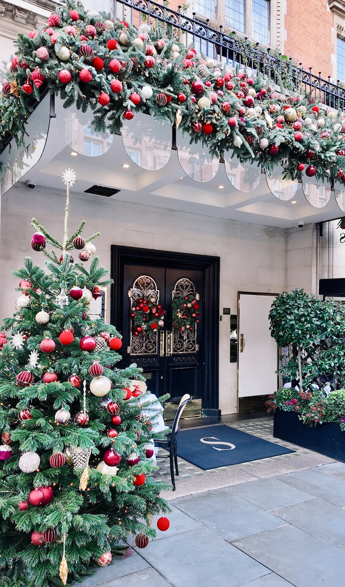 scotts_mount_street_2025_christmas_london