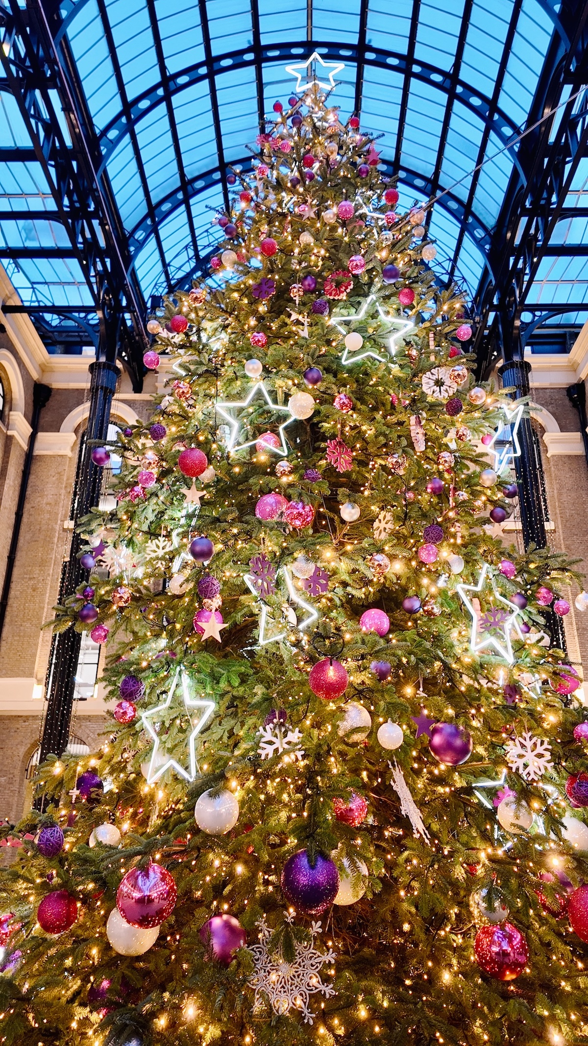 hays_galleria_christmas_in_london