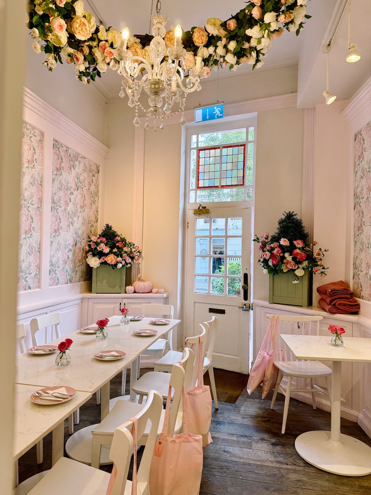 peggy_porschen_cafe_afternoon_tea_room