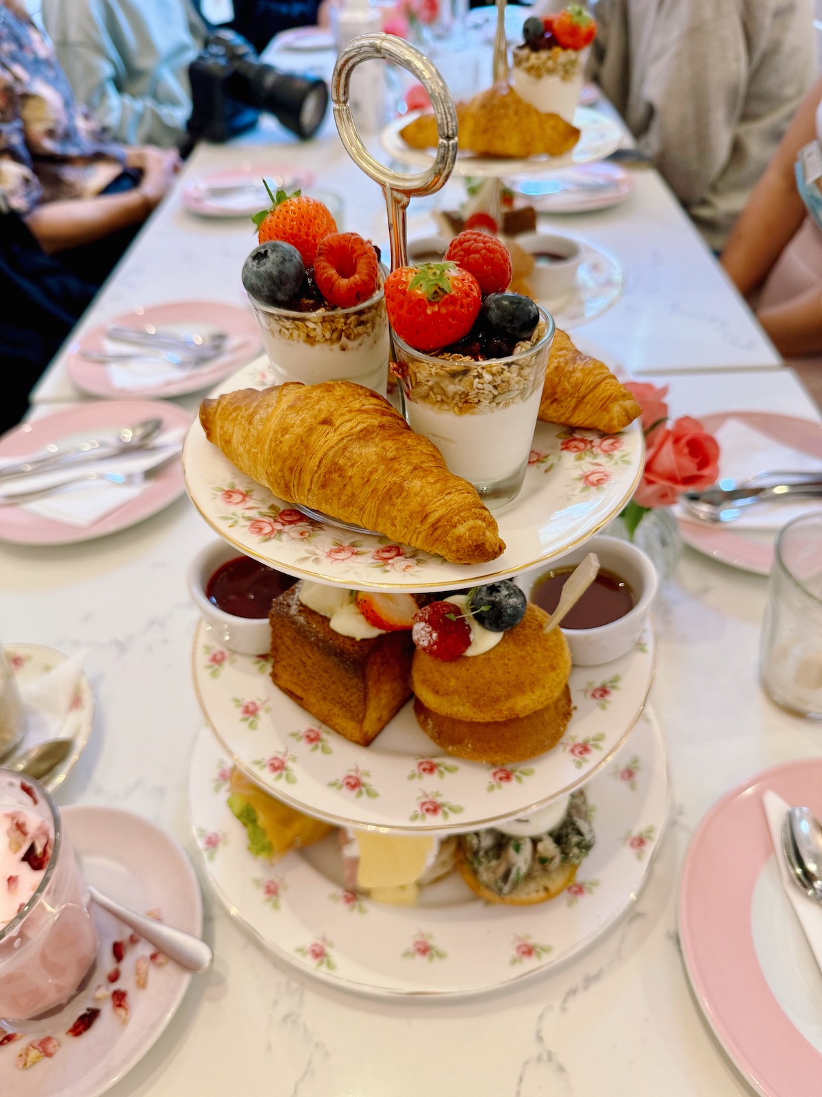 peggy_porschen_cafe_morning_brunch