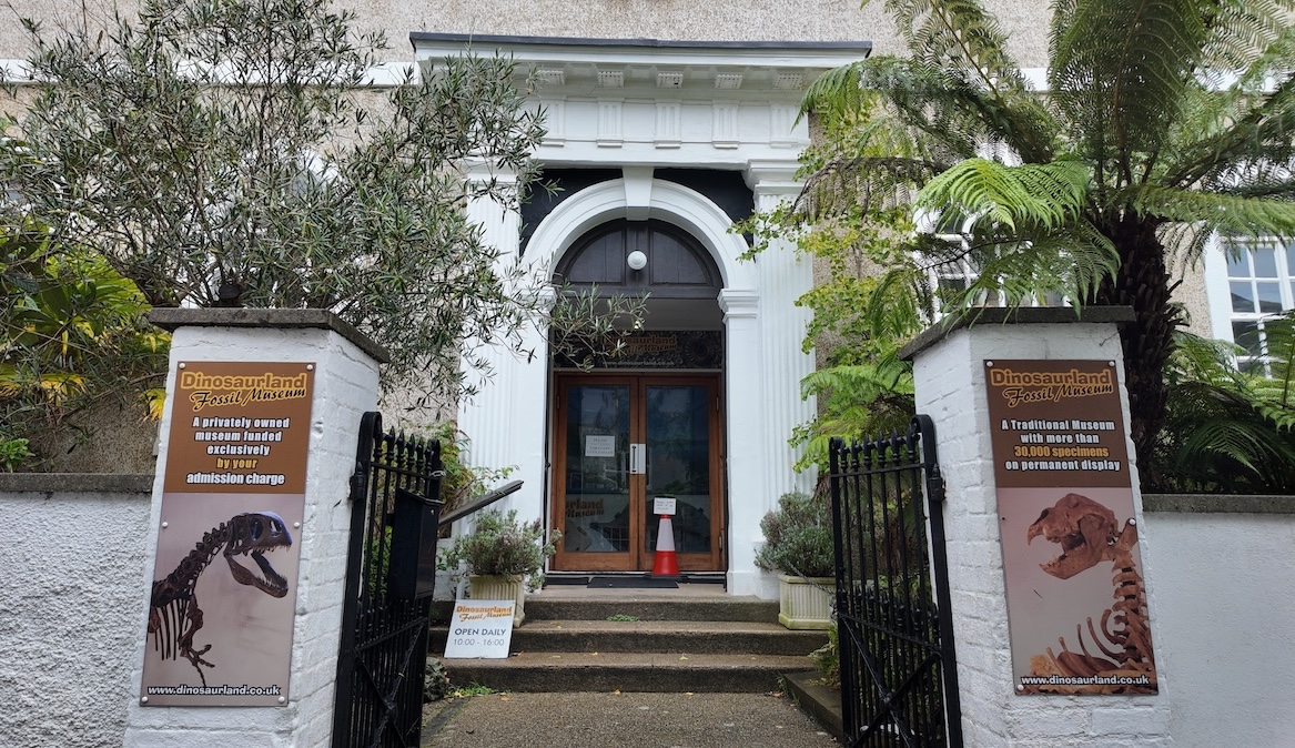 dinosaurland_fossil_museum_lyme_regis