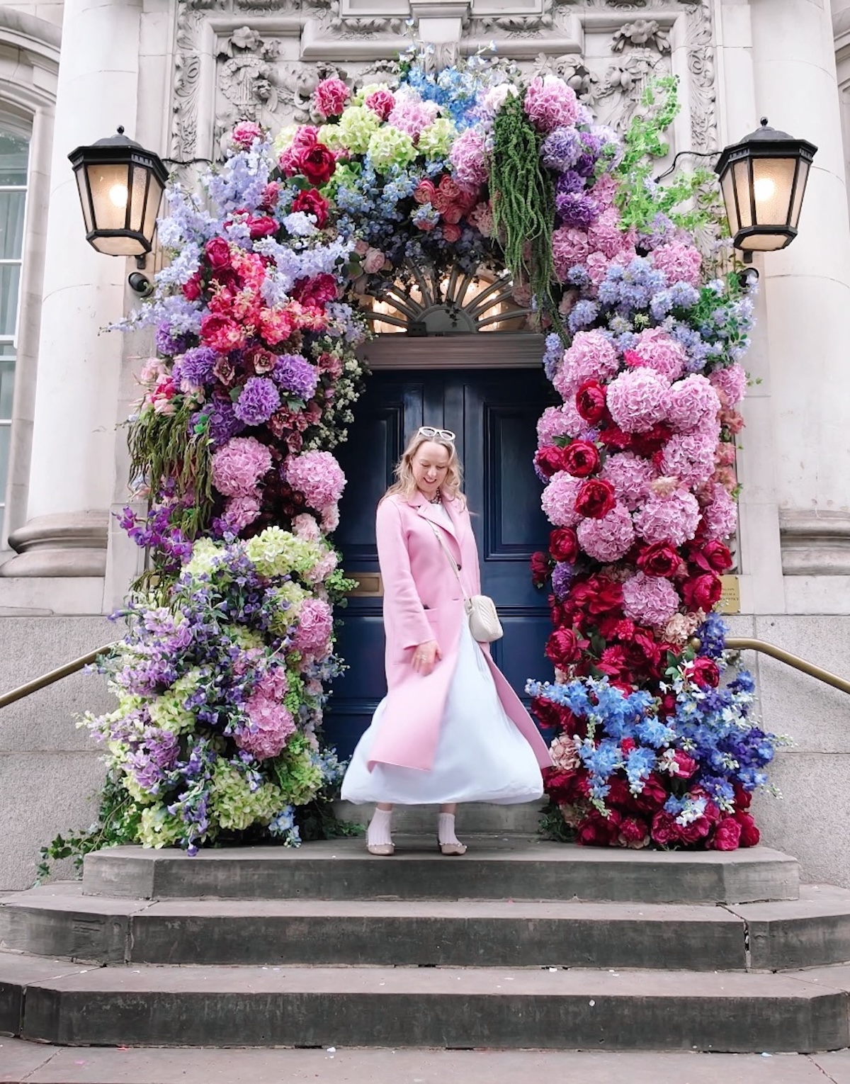 kings_road_chelsea_town_hall_chelsea_in_bloom