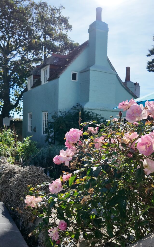 lulworth_cove_cafe