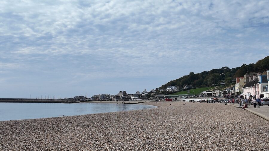 lyme_regis_sea_front
