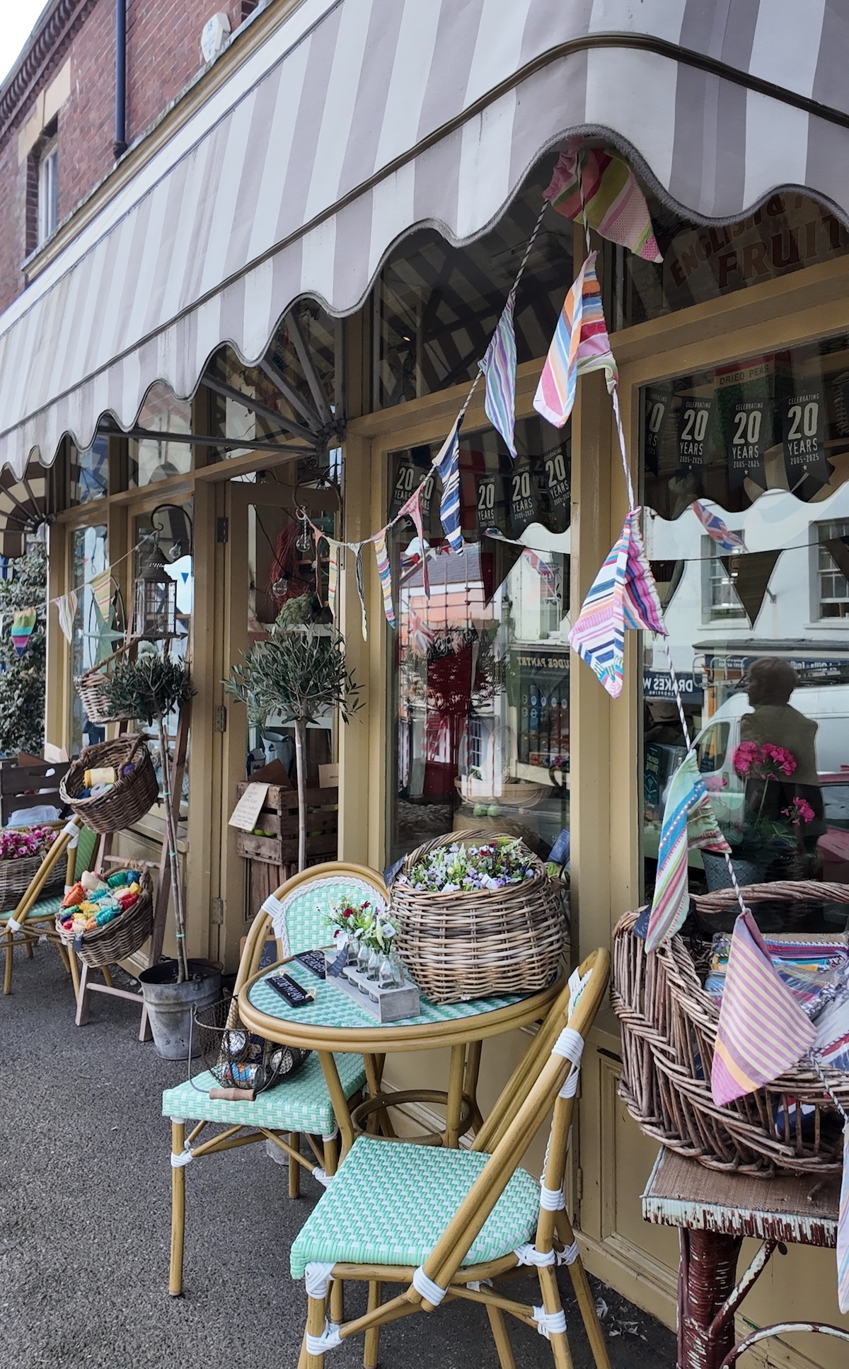 lyme_regis_shops