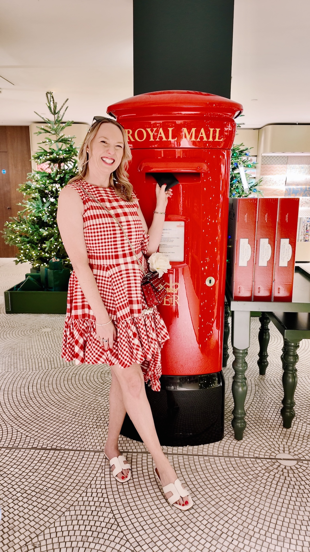 harrods_christnas_bears_2026